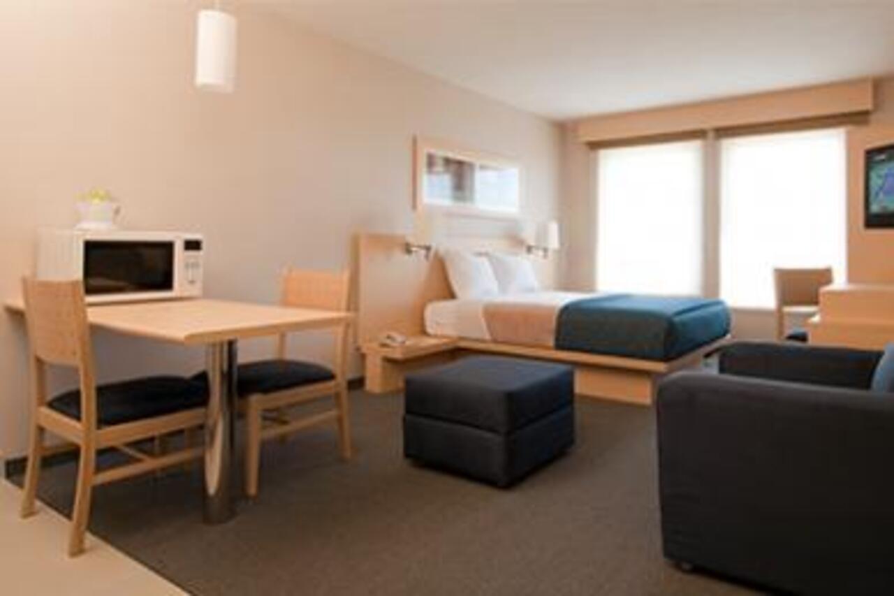 City Express By Marriott Suites Толука Екстер'єр фото