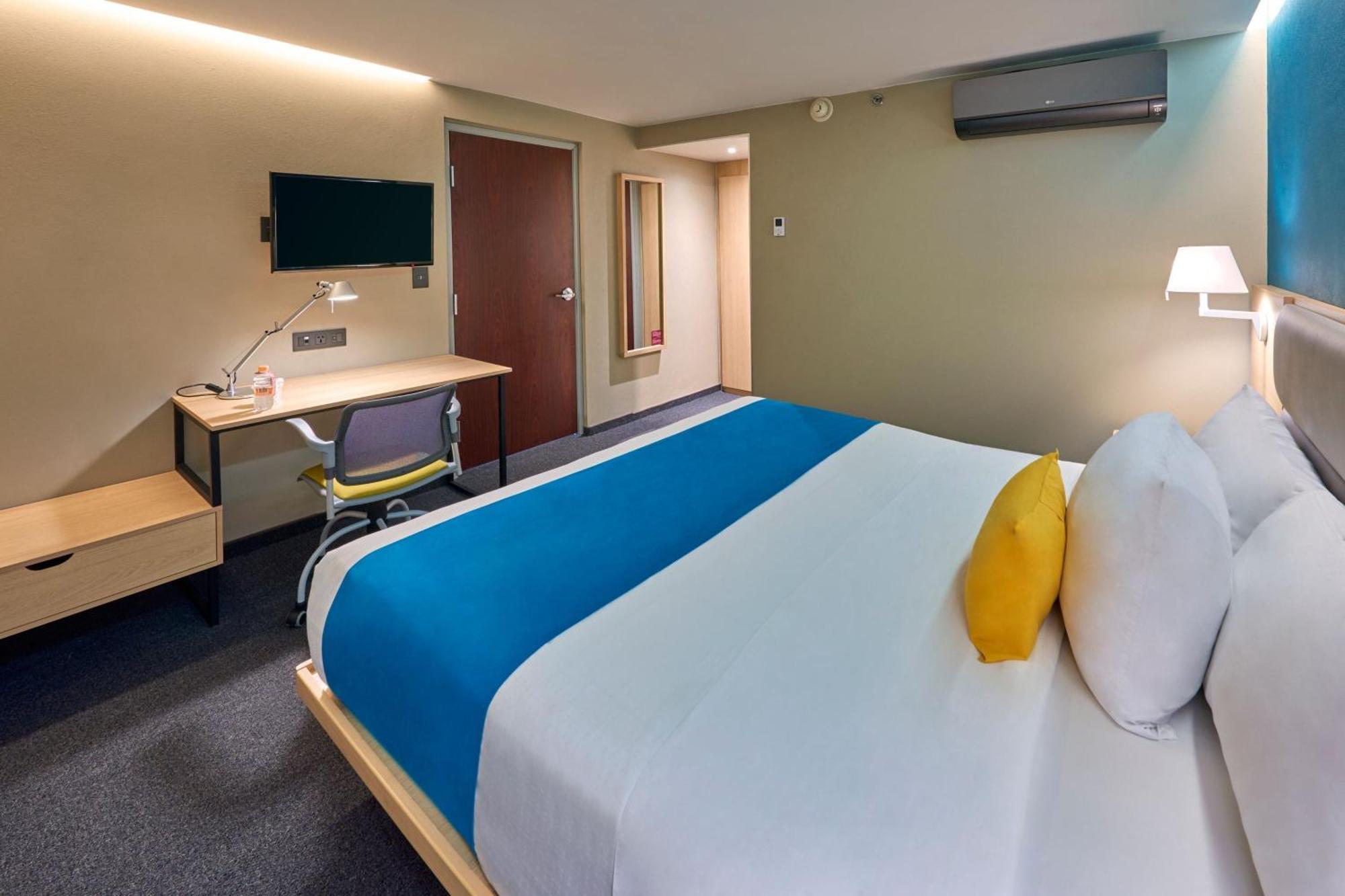 City Express By Marriott Suites Толука Екстер'єр фото