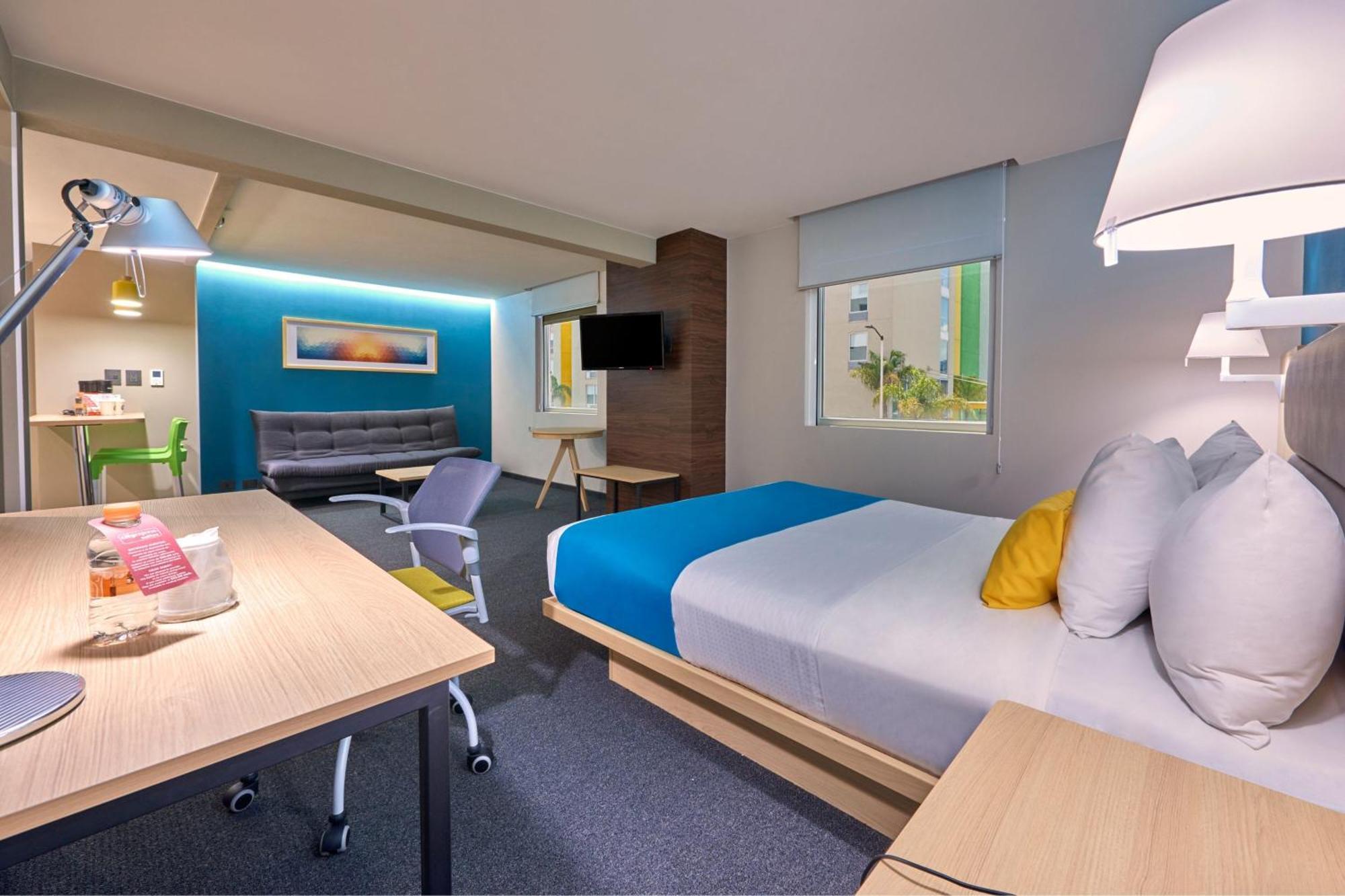 City Express By Marriott Suites Толука Екстер'єр фото
